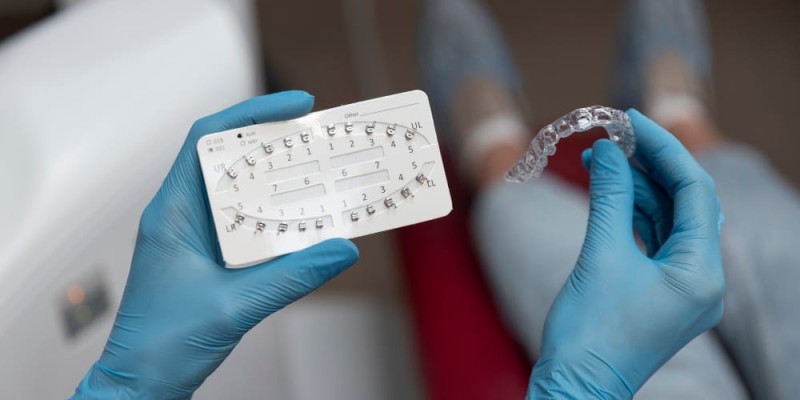 Scatole personalizzate per odontotecnici: Dal Design alla Produzione in Piccole Tirature